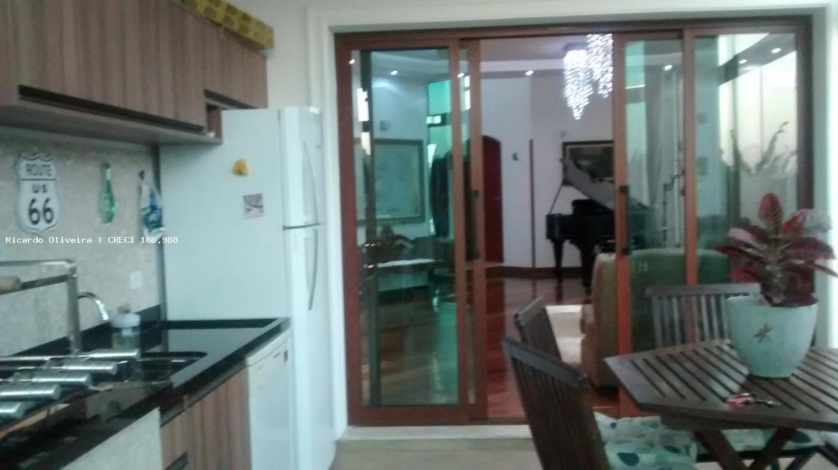 Casa de Condomínio à venda com 4 quartos, 480m² - Foto 4