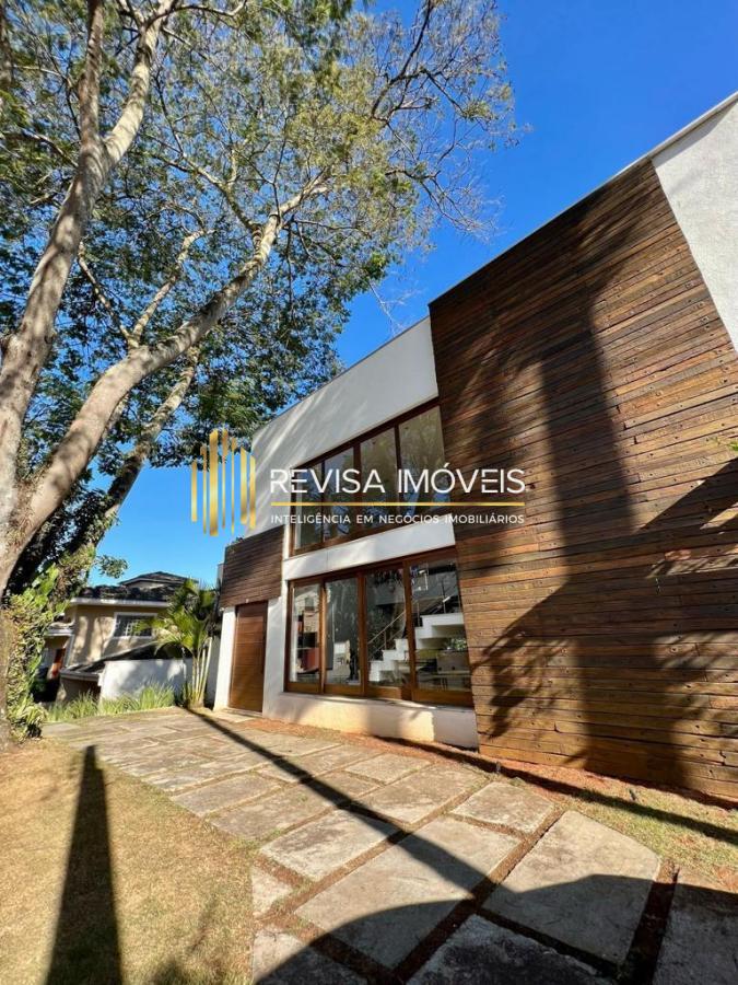 Casa de Condomínio à venda com 4 quartos, 550m² - Foto 2