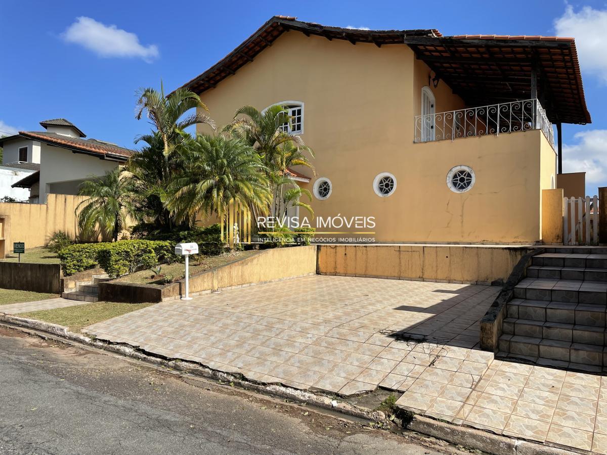 Casa de Condomínio à venda com 4 quartos, 276m² - Foto 3