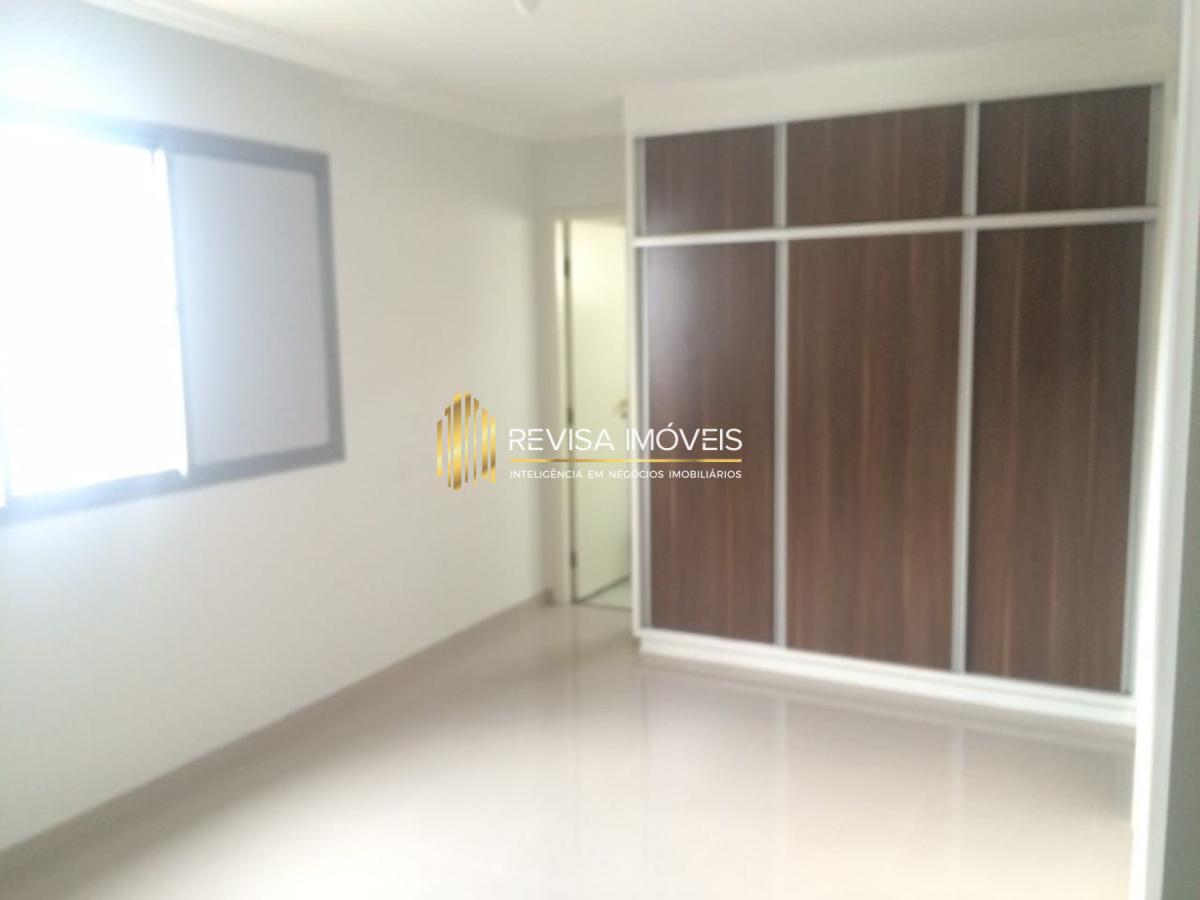 Apartamento para alugar com 4 quartos, 264m² - Foto 4