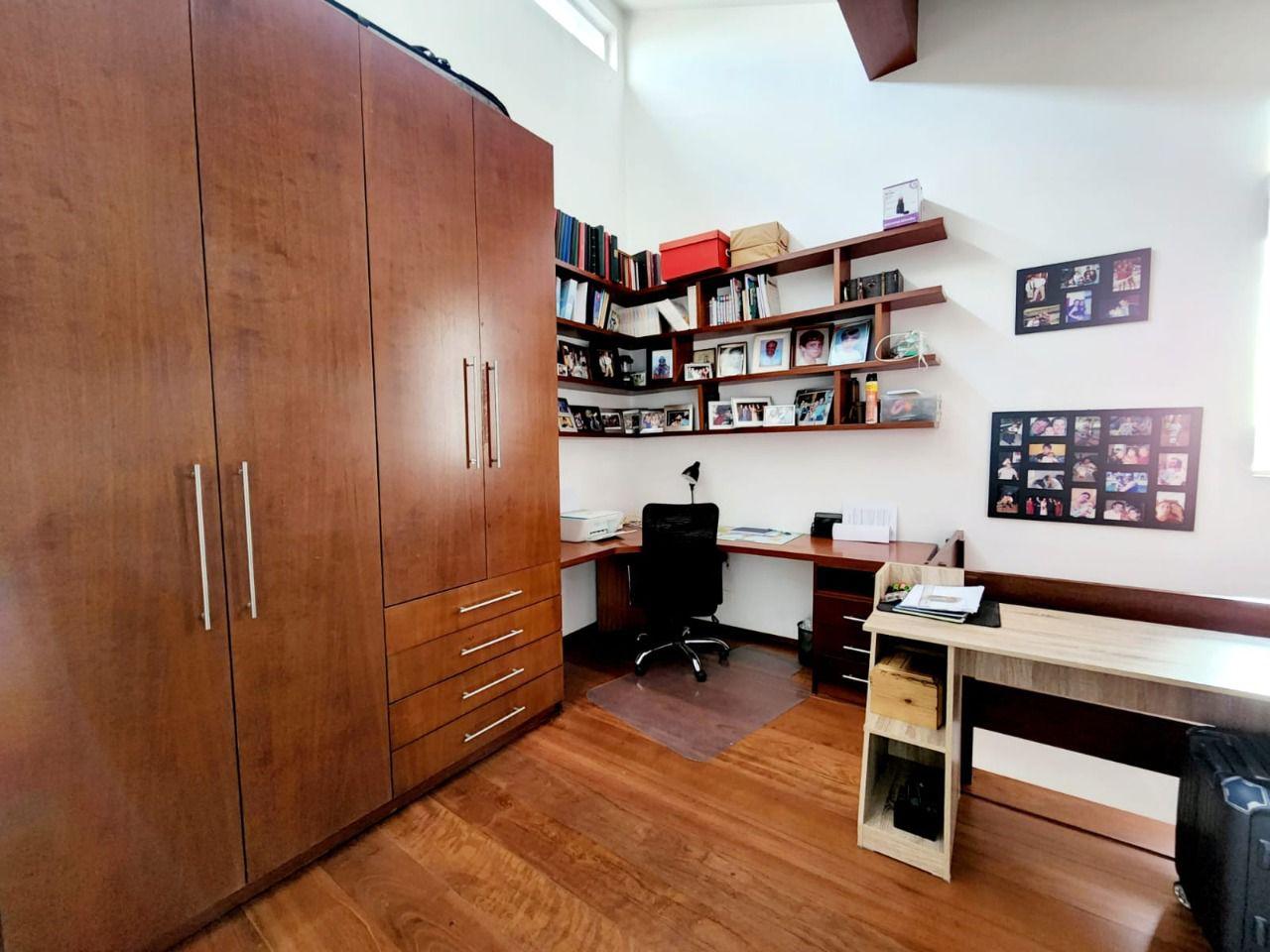 Casa de Condomínio à venda com 4 quartos, 450m² - Foto 24