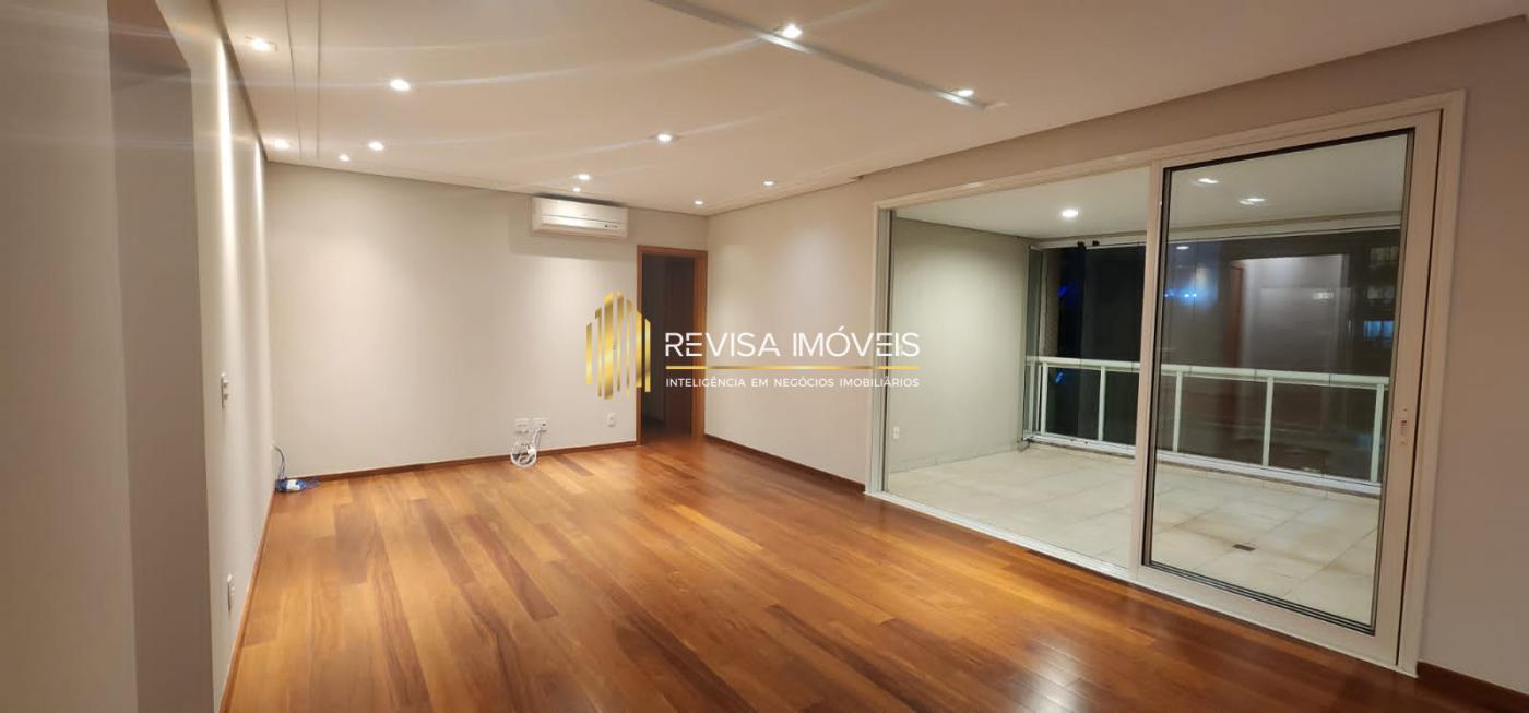 Apartamento à venda com 4 quartos, 156m² - Foto 1