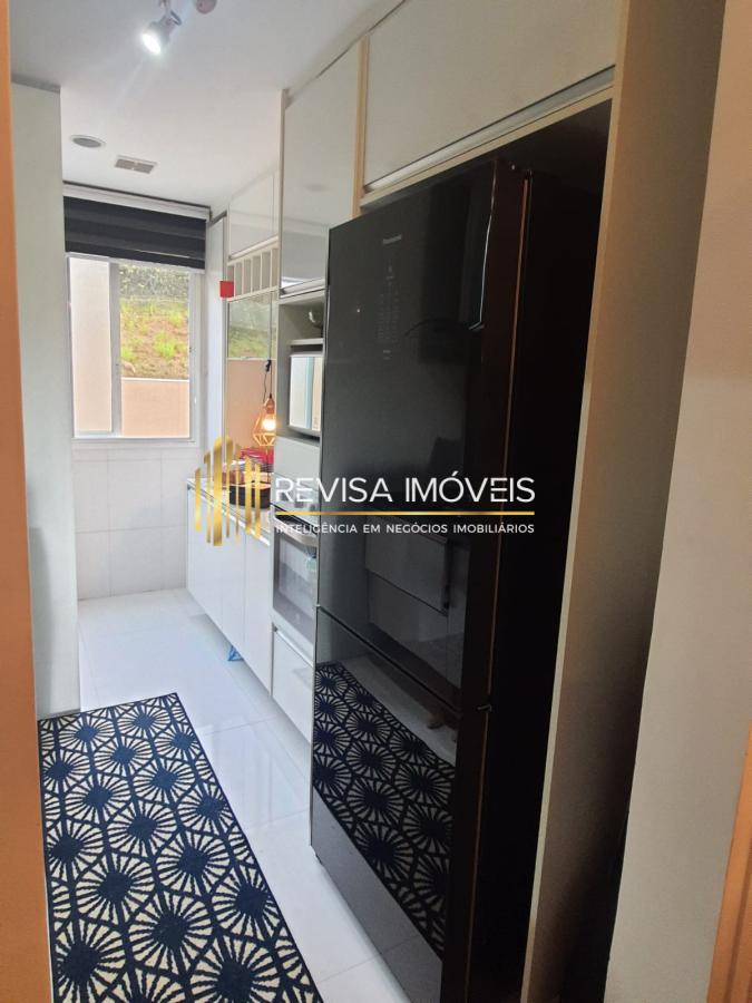 Apartamento à venda com 2 quartos, 75m² - Foto 9