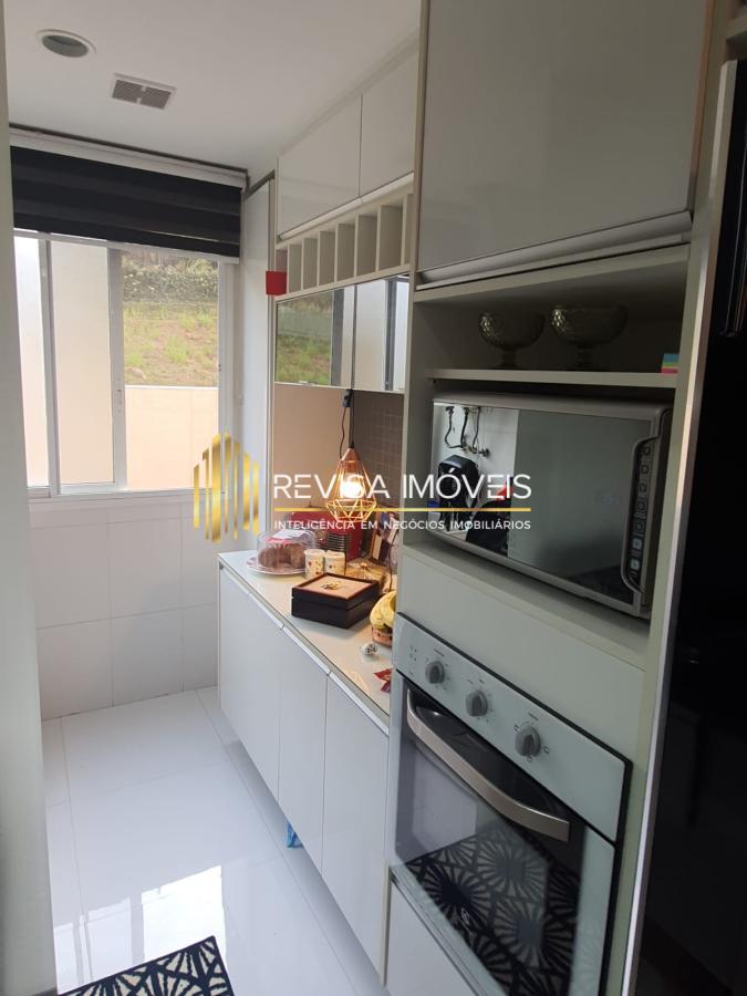 Apartamento à venda com 2 quartos, 75m² - Foto 8