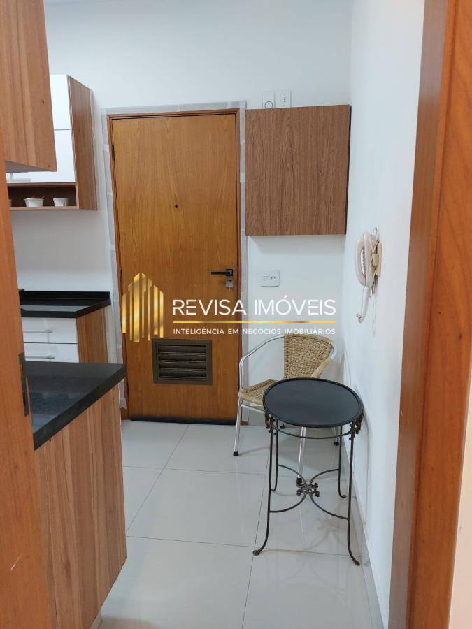 Apartamento à venda com 3 quartos, 131m² - Foto 7